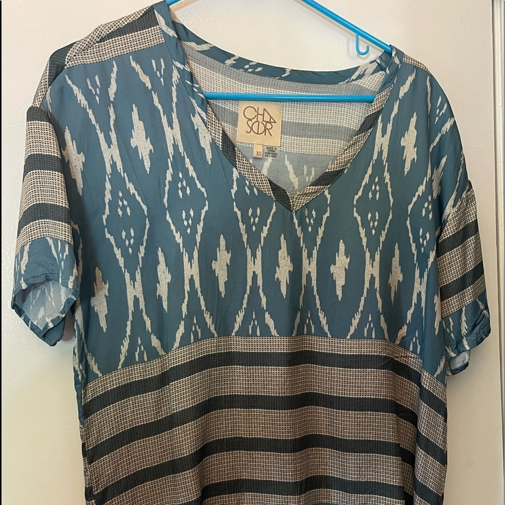 V neck top